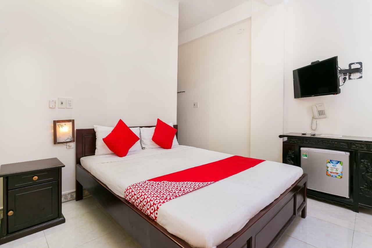 Oyo 117 Gina Hotel Da Nang Exterior photo