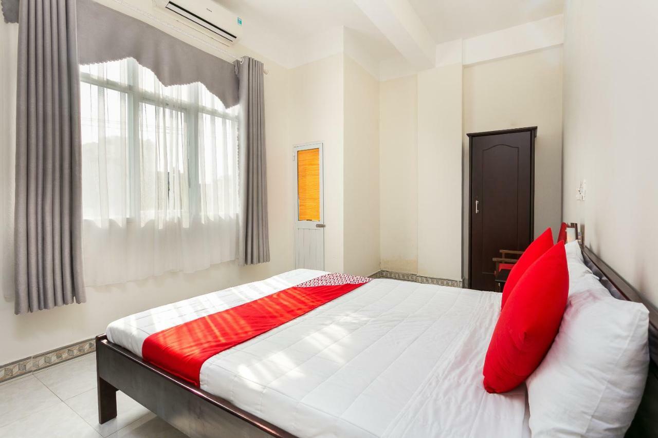 Oyo 117 Gina Hotel Da Nang Exterior photo