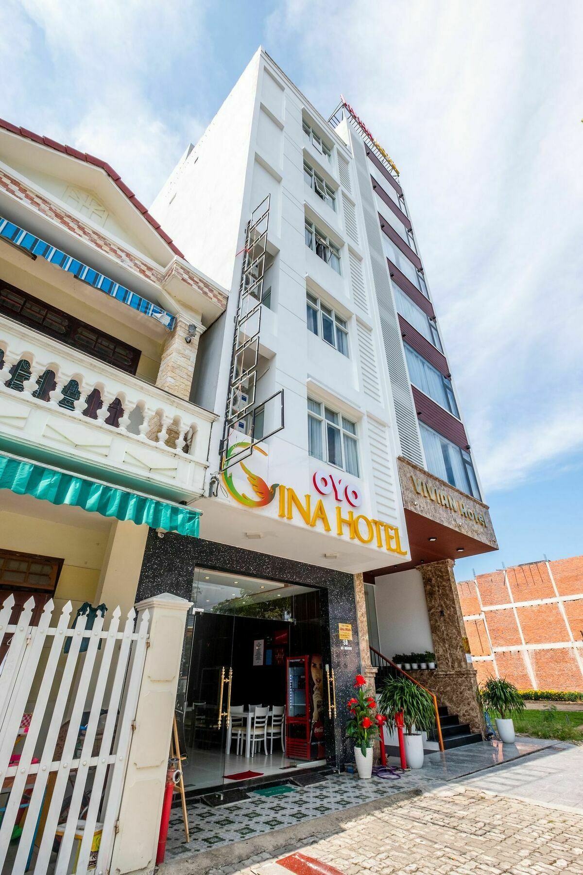 Oyo 117 Gina Hotel Da Nang Exterior photo